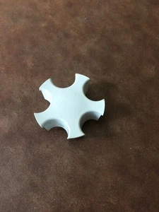 1993-1997 Chrysler Intrepid Center Cap #4626796 (1) WHITE Painted Plastic   - Picture 1 of 2