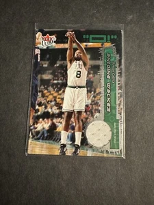 ANTOINE WALKER BOSTON CELTICS 02-03 FLEER ULTRA PATCH CARD - Picture 1 of 2