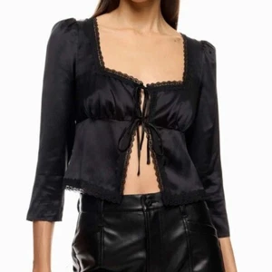 REFORMATION Lucinda Seidentop Größe 4 Damen Langarm schwarz RTR - Bild 1 von 6