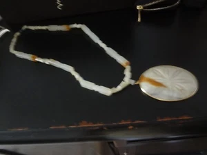 ONYX PENDANT TONES OF LIGHT GREEN AND BROWN - Picture 1 of 6