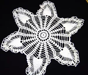 Vtg 19" Diameter White Pineapple Doilie Hand Crocheted By Granny Country Core - Picture 1 of 4