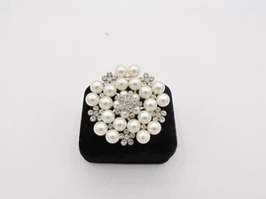 Flower Faux Pearl White Clear Rhinestone Brooch Pin 1-7/8" 4.5cm width B3 - Picture 1 of 4