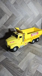 RARE Tonka LG Plastic Yellow Dump Truck Collectible Toy 2001 Hasbro With Sounds - Picture 1 of 7
