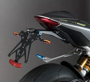 LIGHTECH Kennzeichenhalter verstellbar KTARTR108A2 Triumph Speed Triple RS 1200 2021 2025 - Bild 1 von 3