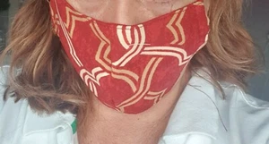 mascarillas Hechas A Mano con Filtro - Picture 1 of 2