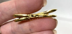 Crossed Skis- Gold Plate 1 1/2” Tie Bar - Picture 1 of 4