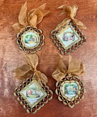 Lote de 4 marcos de fotos Hollywood Regency adornados tono dorado con joyas de 2" Foto 1 de 4