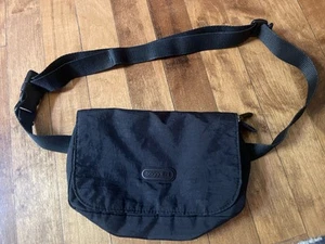 Baggallini Modern Everywhere Waistpack Sling Black - Picture 1 of 3