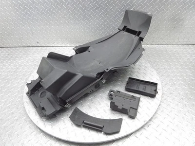 Moto Guzzi Breva 1100 2006 05-07 bandeja inferior guardabarros trasero carenado trasero cubierta Foto 1 de 4