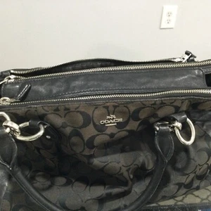 Coach Classic Black C Pattern Logo Bag. Some Wear And Missing Strap - Picture 1 of 5