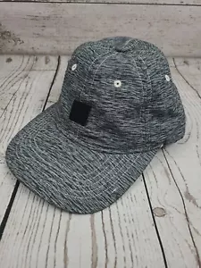 Gorra de béisbol ajustable gris con logotipo de American Eagle Outfitters elegante y divertida - Imagen 1 de 12
