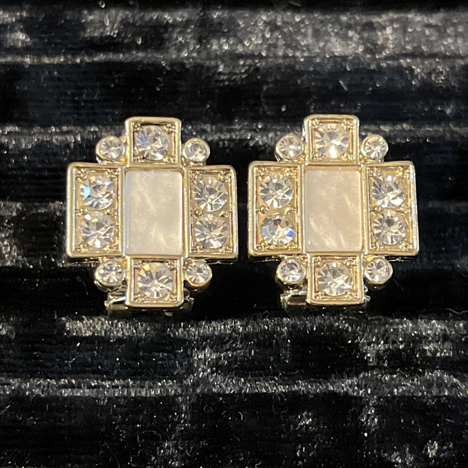 Pendientes de botón Heidi Daus Deco Delight cristal nácar tono dorado Foto 1 de 4