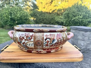 Chinese Porcelain Hand painted Planter /Foot Bath Floral Koi Fish Gold Accents - Picture 1 of 11