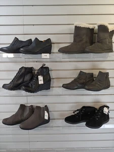 Lot of 6 Pair Womens shoes size 10 Heels Boots Flats Loafer Slipper Sandal 1146 - Picture 1 of 12