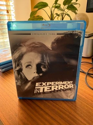 Experiment in Terror (1962) Blu-ray - Twilight Time RARE OOP - Image 1 of 2