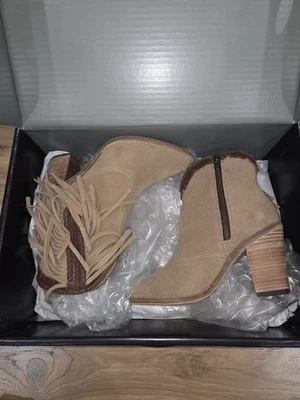 7 B⭐ BOTÍN LUCCHESE⭐   Foto 1 de 4