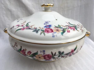 Wedgwood bone china white gold floral pattern food vegetable serving bowl tureen - Picture 1 of 16