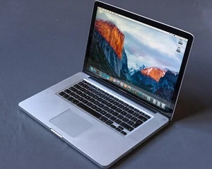 Apple Mac MacBook Pro 15" Late 2008 A1286 2.4GHz Core 2 Duo 8GB RAM Dual SSD - Picture 1 of 19