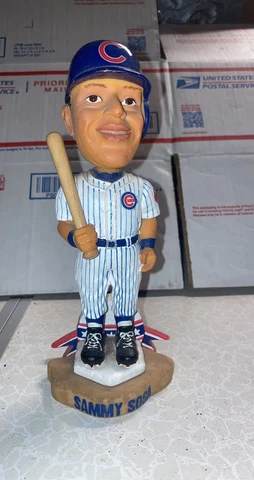 Chicago Cubs Sammy Sosa "Legends of The Diamond" Bobblehead 2788/10000 No Box Cover