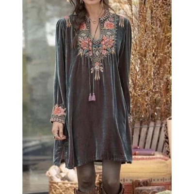 Johnny Was 刺绣花卉天鹅绒束腰长袖连衣裙灰色丝绸小号 — 第 1/4 张图片