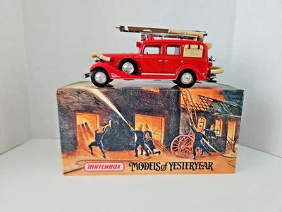 Matchbox 1933 Cadillac Fire Wagon YFE03 Models of Yesteryear Fire Engine Red 1:6 - Image 1 of 4