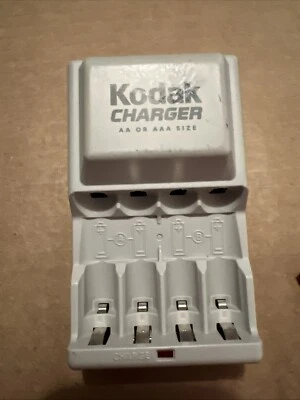 Kodak K600 NI-MH Battery Charger for AA AAA Batteries - Image 1 of 3