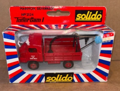 Solido Diecast #2124, MARMON DEPANNAGE, FIRE TOW TRUCK - Image 1 of 3