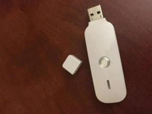 Modem USB Vodafone 3G K3806-Z - Foto 1 di 1
