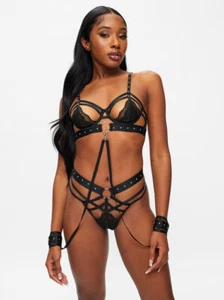 Ann Summers Unleash Me Crotchless Set - Black - Size L (16-18) - Picture 1 of 5