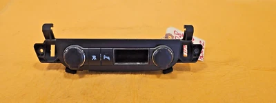 Interruptor de control de asistencia de estacionamiento doble encendedor Chevrolet Tahoe 2007-2011 OEM 15890179 Foto 1 de 2