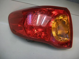TOYOTA COROLLA SEDAN 09 10 TAIL LIGHT LAMP OEM LH WITH FREE SHIPPING - Imagen 1 de 4