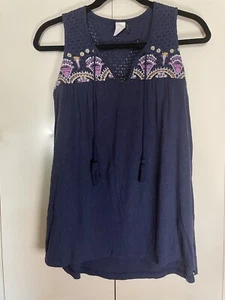 Anthropologie Akemi-Kin XS 34"" rund L 25"" marineblau ärmellos besticktes Spitzen-Top - Bild 1 von 8