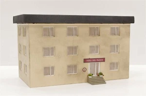 1127DM HO Fabrik FEUERWACHE montiert und beleuchtet Maßstab 1:87 - Bild 1 von 5