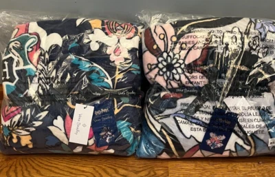 NUEVO CON ETIQUETAS Vera Bradley Harry Potter HOGAR DE HOGWARTS Y HERBOLOGÍA Manta Tiro Foto 1 de 4