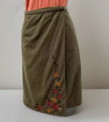 Falda Ann Taylor talla 2 mezcla de lana envolvente 28” X 22” *top vendido por separado* Foto 1 de 4