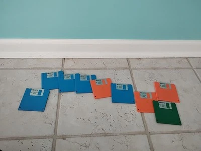 9 Floppy Disk - Image 1 of 4
