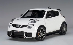 1/18 AUTOart Nissan Juke R 2.0 White Car Model 77456 - Picture 1 of 5