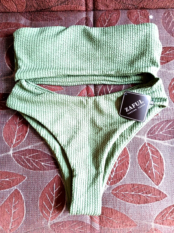 nuevo bikini zaful verde neón 2 piezas corte alto medioun brillante pleno sol verano Foto 1 de 4