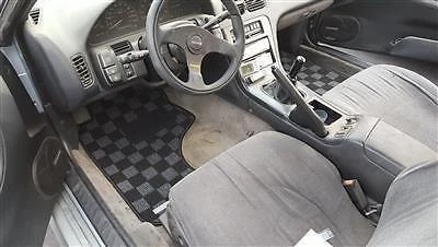 P2M RACE FLOOR CARPET MATS FOR 89-94 NISSAN 240SX S13 - DARK GREY+BLACK PHASE 2 Foto 1 de 3