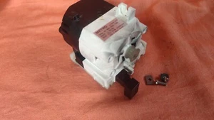 Nähmotor E- Motor PFAFF hobbymatic varimatic UUS 2101 Anlasser Einbaumotor läuft - Bild 1 von 5