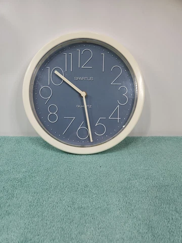 SPARTUS  Quartz Wall Clock Retro  Round Gray face white numbers Made in the USA Cover