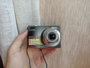 🔥Cámara compacta digital Kodak EasyShare C913 negra 9,2 MP🔥Juego COMPLETO que funciona🔥 - Imagen 1 de 7