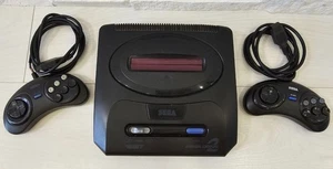 Sega Mega Drive 2 Vintage Retro 1990s TV Computer Game Console 16 bit for repair - Picture 1 of 18