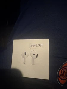 Apple AirPods 4 Wireless Bluetooth Earbuds MXP63LL/A 2024 4th Gen A3050 A3058 - Photo 1 sur 2