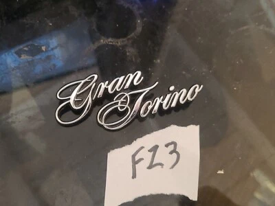EMBLEMA VINTAGE DE 1972 FORD GRAN TORINO DASH / PANEL DE PUERTA OEM D20B-6520816.. BIN FZ3 Foto 1 de 3