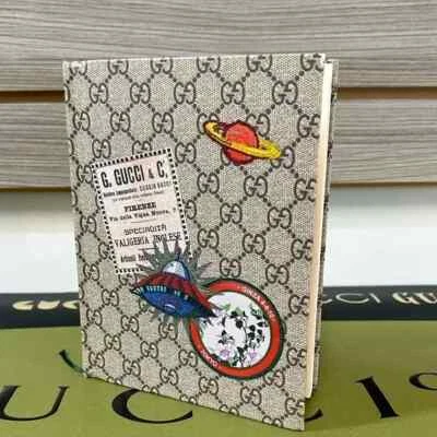 Gucci Japanese Retro Oggi Notebook - Image 1 of 4