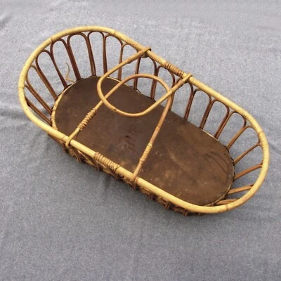 Couffin en Osier des années 50-60 - Berceau - Landau lit ancien vintage - Photo 1/4