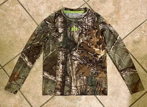 NWOT BOY'S GREEN CAMOUFLAGE SHIRT BY HEAT GEAR SIZE MEDIUM - Picture 1 of 2