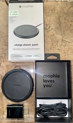 mophie 10w Qi Fast Charge Wireless Charger - Image 1 of 4