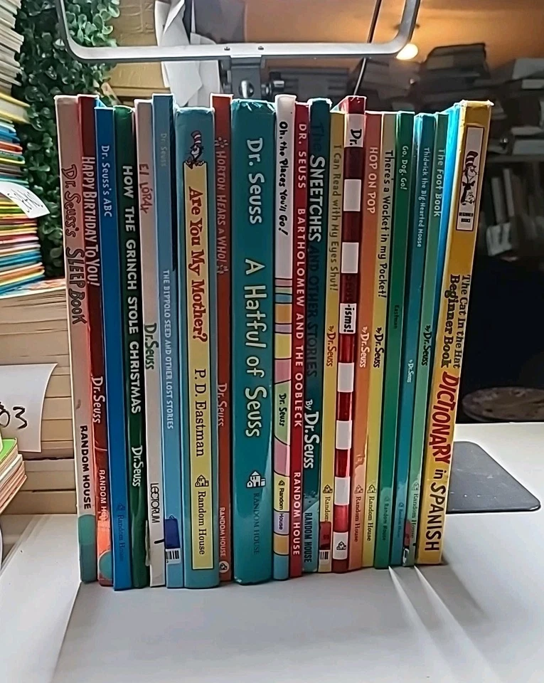 Set of 20 Dr. Seuss Books in English – Illustrated Hardcover, Good Condition Foto 1 de 4